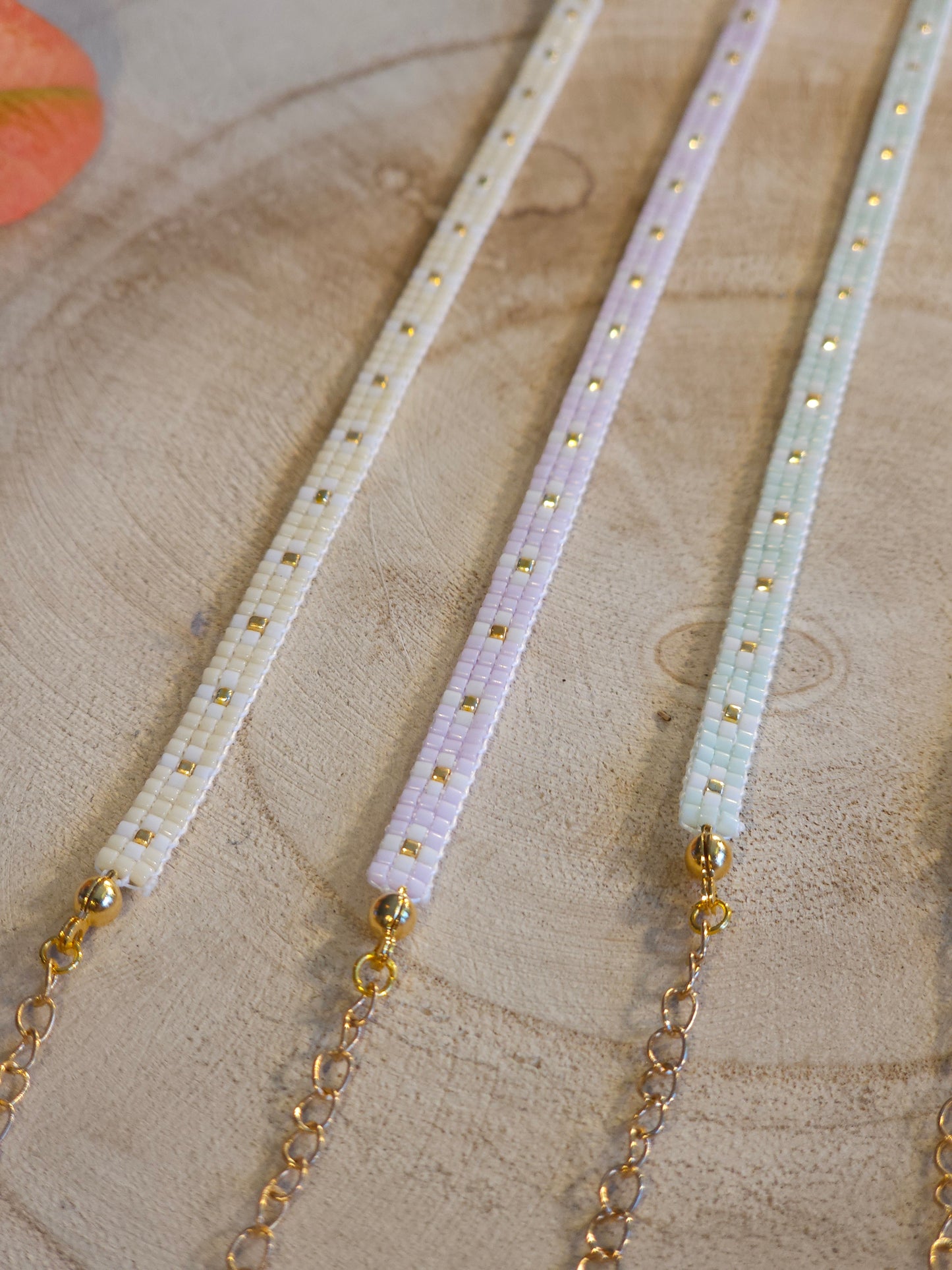 Bracelets tissés pastel