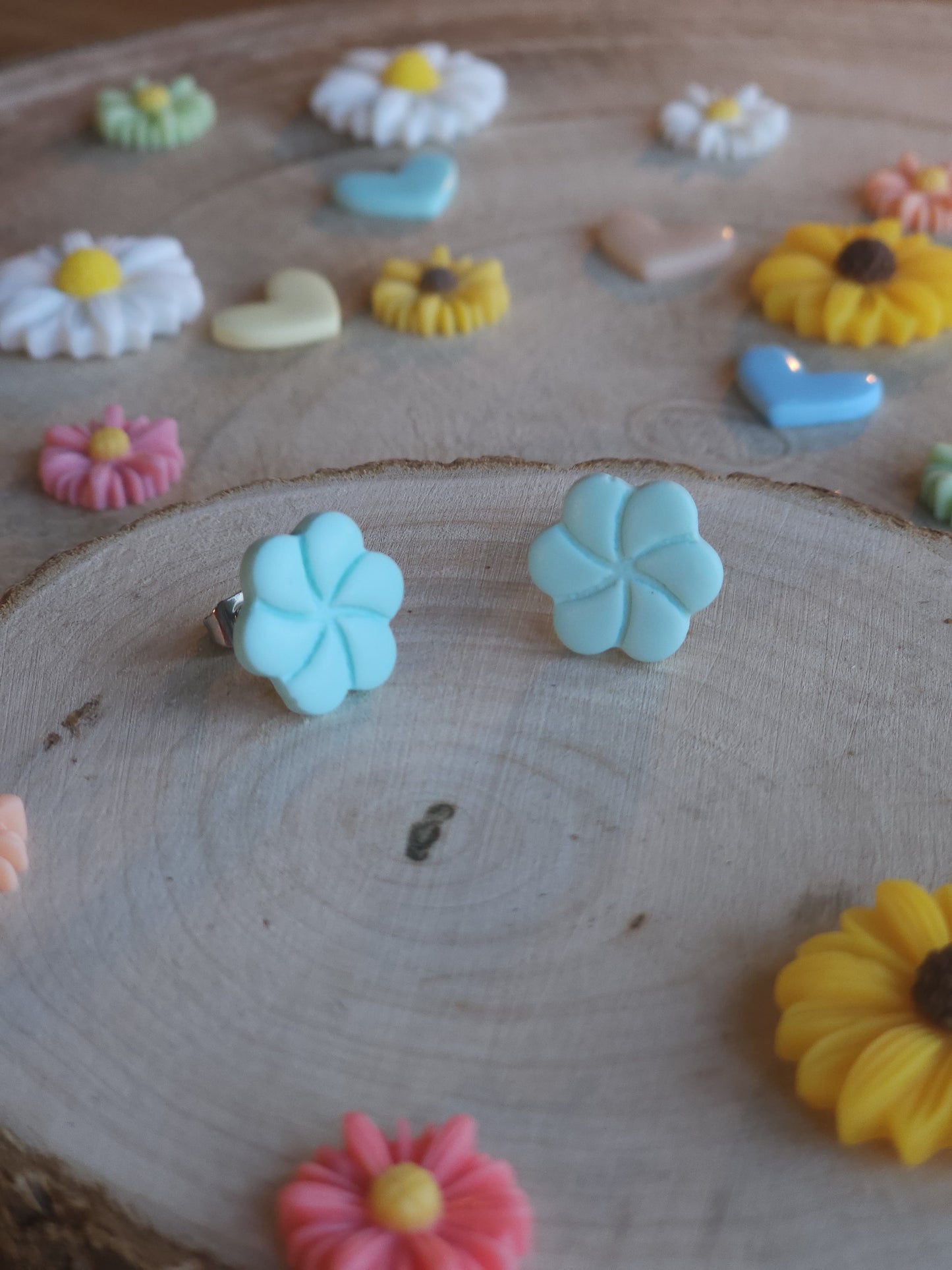 Puces fleurs pastel