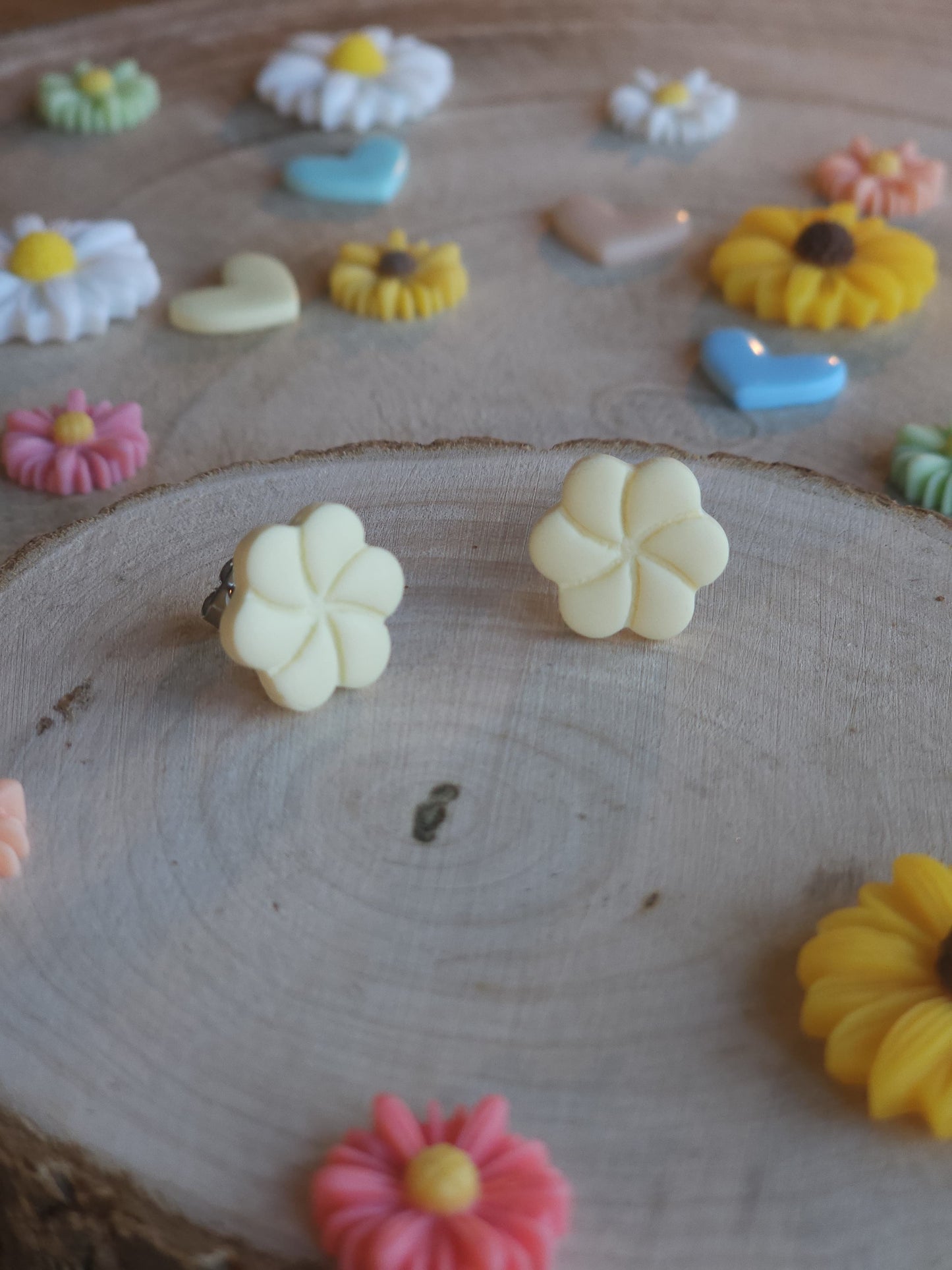 Puces fleurs pastel