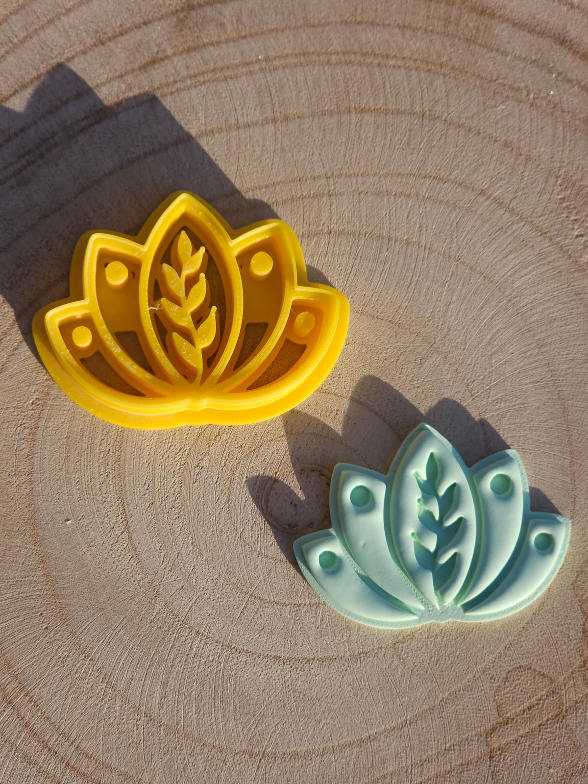 Emporte-pièce Lotus, pour argile polymère