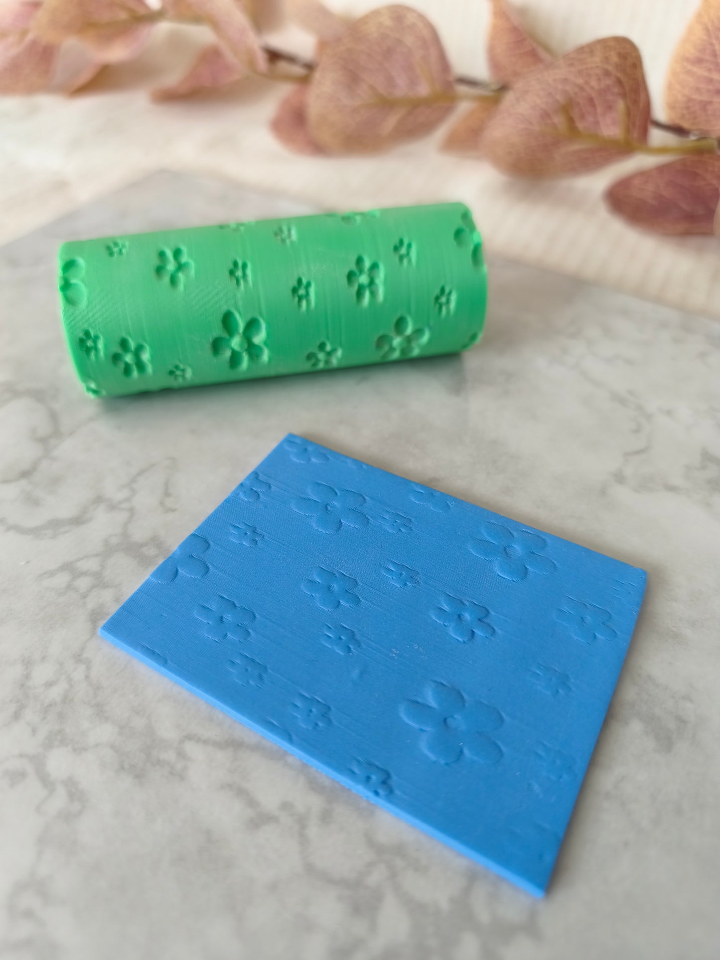 Rouleau de texture effet petites fleurs, pour argile polymère