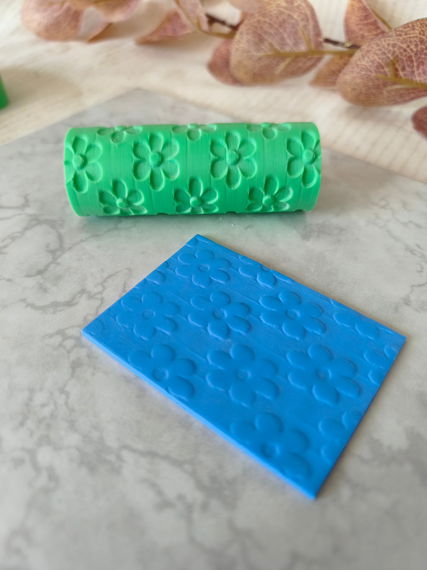 Rouleau de texture effet grandes fleurs, pour argile polymère